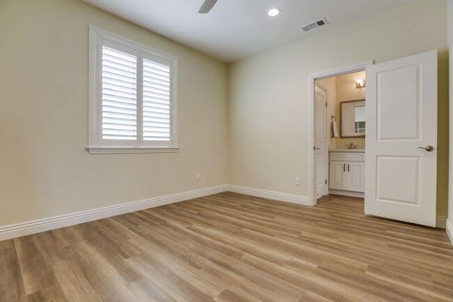14930-texaco-ave-035